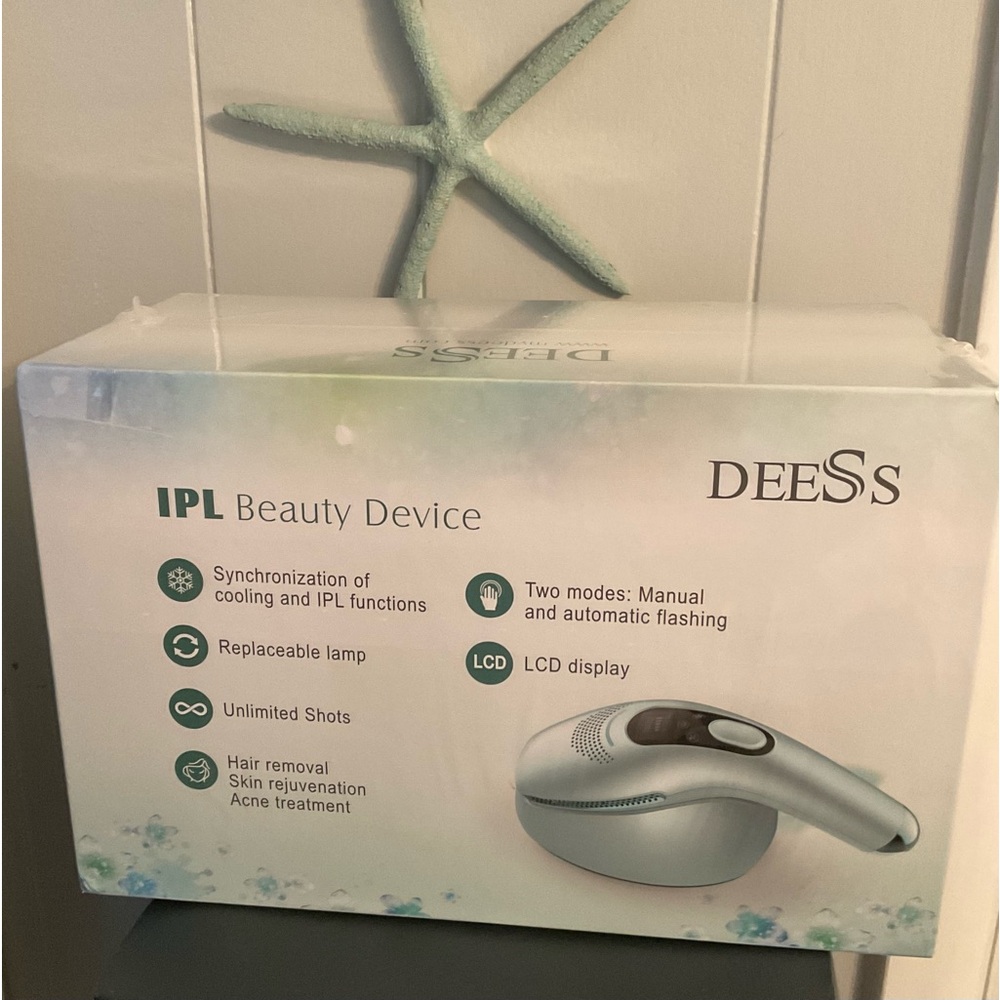 NWT DEESS Laser Hair Removal for Women and Men